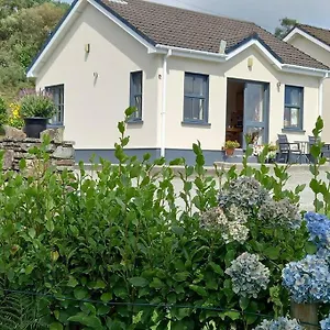 Cosy Cottage, Near The Sea, Glengarriff. Cork